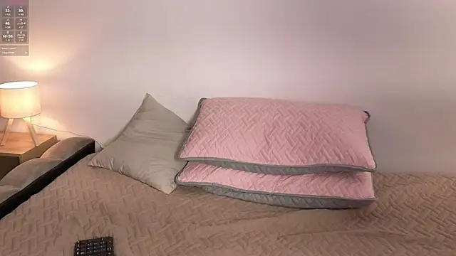 zoemoon1_ Live XXX Chat