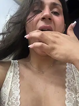 XXX chat uživo modela AryloverX