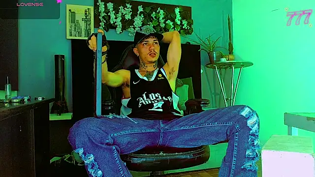 Chatroom XXX en direct de HannibalLester