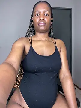 Kinkyy_ élő XXX-chatje