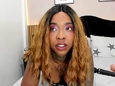 Pauline_Fox Chat XXX in diretta