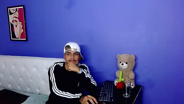 Angel_foxc13のライブXXXチャット
