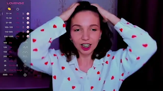 Chat XXX Live KindHazelHere_
