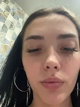 HoTMiA666 Chat XXX in diretta