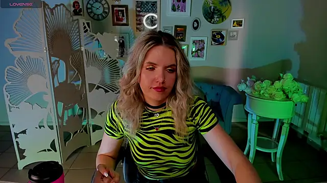 Chat XXX en directo de AliceSmite