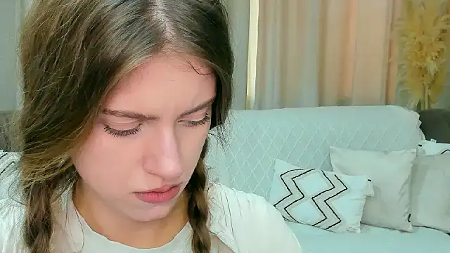 Chat +18 de Erica_Kiss ao vivo