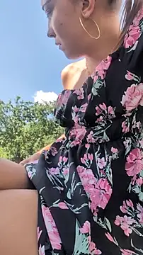 Risky_girl23_ Chat XXX live