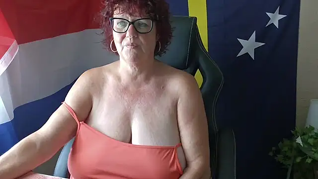 GrandJo69 লাইভ XXX চ্যাট