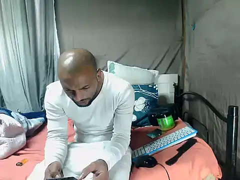 CamodickのライブXXXチャット