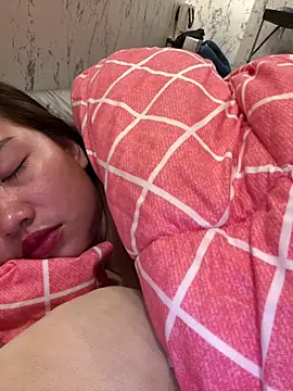 Ponthipn Live XXX chat