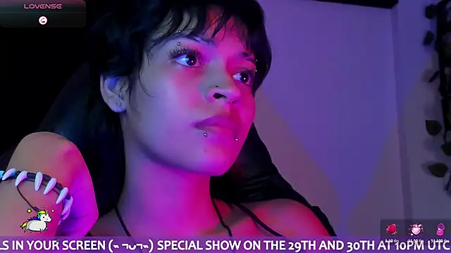 دردشة Anny_Kiitty الجنسية المباشرة
