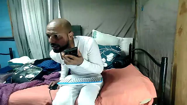 CamodickのライブXXXチャット