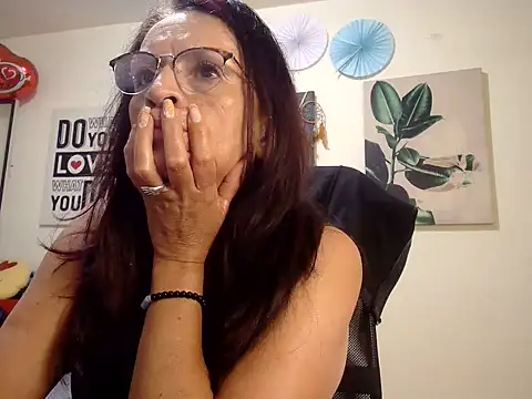 Samantha71_ XXX чат на живо