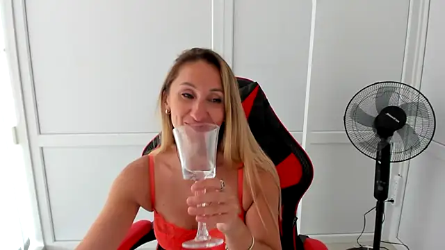 LilyDreamm Live XXX Chat