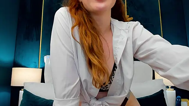 MonaRicci Chat XXX live