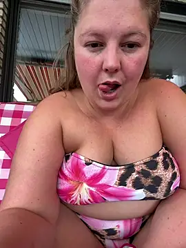 Chat +18 de BootyLola ao vivo