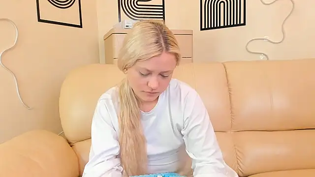 Chat +18 de MidnightPoise ao vivo