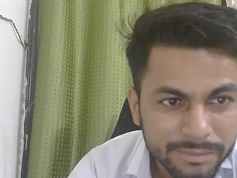 دردشة Stubborndesiboy الجنسية المباشرة