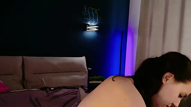 Di_na_Bell's Live XXX Chat