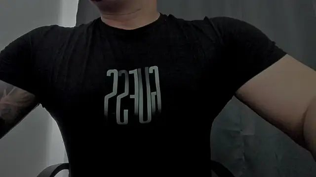 TonyWinston's Live XXX Chat