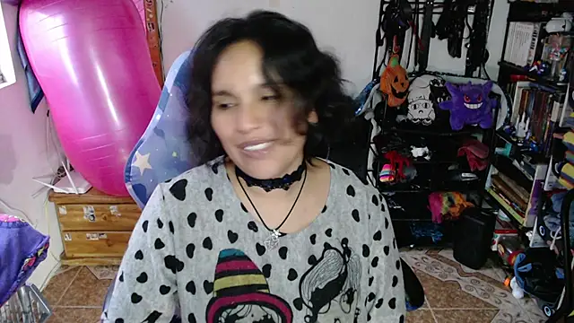 kureiji_hentaii Adlı Modelin Canlı XXX Sohbeti