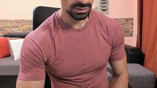 Chatroom XXX en direct de HotHunkTrainer
