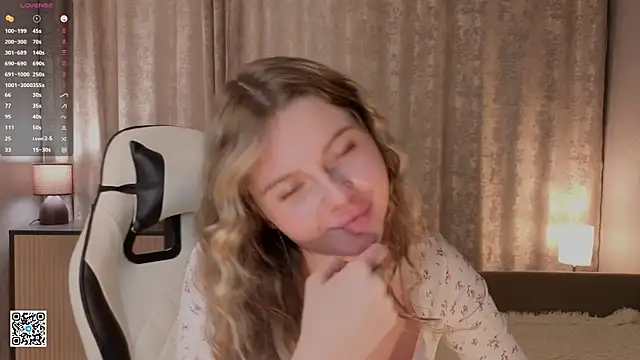 Онлайн чат XXX DonaDebore