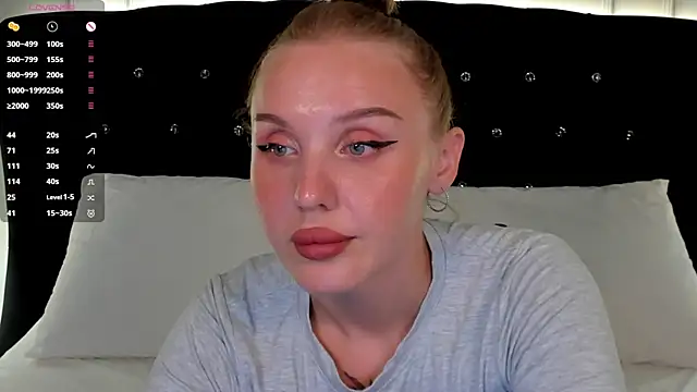 LianaFord 现场XXX聊天