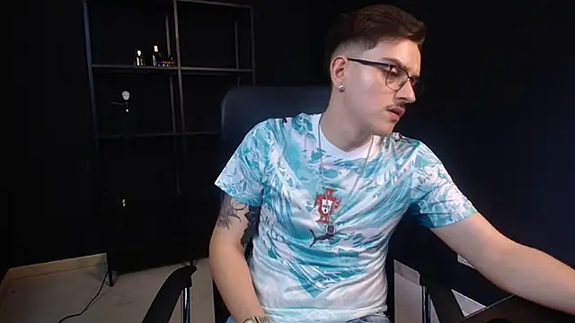 FelixStarkk Chat XXX live