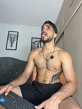 دردشة Maximiliano_ford الجنسية المباشرة