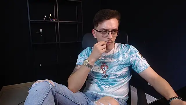 Chatroom XXX en direct de FelixStarkk