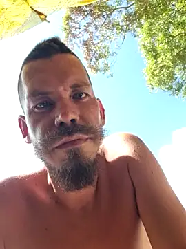 Chatroom XXX en direct de viraglaci18@xh