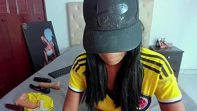 LUISSA_ – Naživo XXX chat