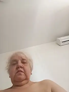 HapinessLovee Adlı Modelin Canlı XXX Sohbeti