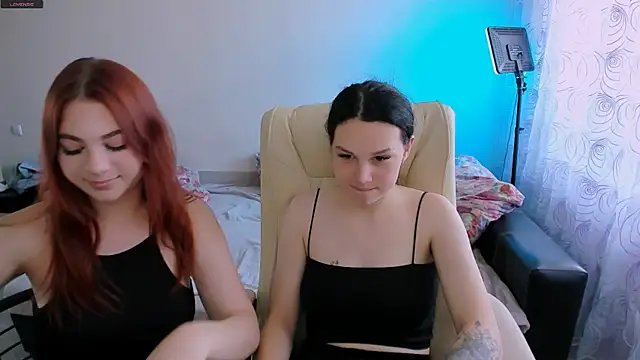 Adelina_xxx's Live XXX Chat
