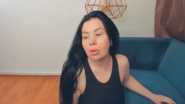 BrilliantGirll's Live XXX Chat