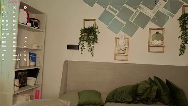 EvaSolisv élő XXX-chatje