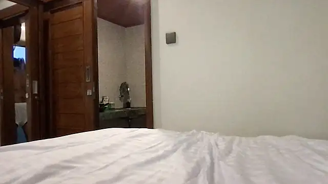 teddy_alan Adlı Modelin Canlı XXX Sohbeti