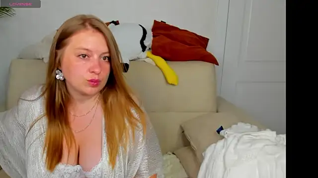Chat XXX en directo de CleoXotie