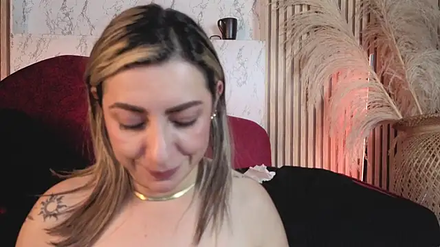 دردشة Isabella_lt الجنسية المباشرة