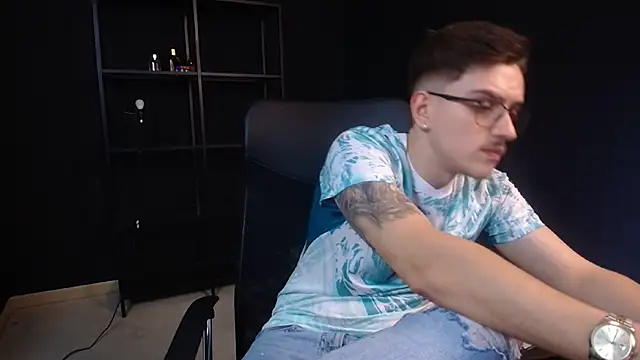FelixStarkk 现场XXX聊天