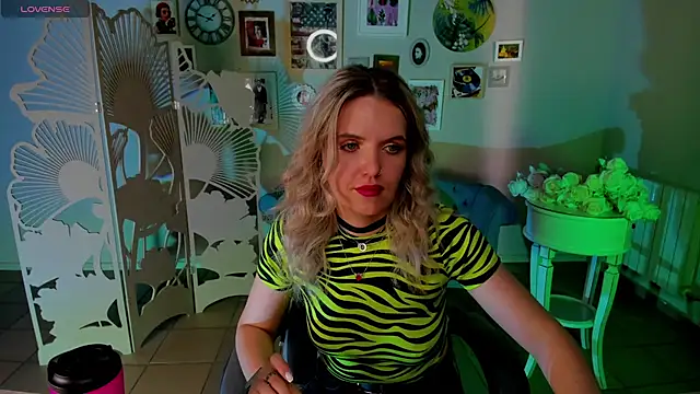 AliceSmite's Live XXX Chat