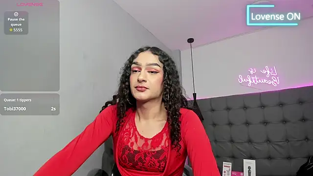Chat XXX en directo de scarletcherry18