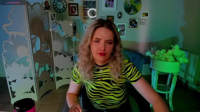 Živý XXX chat AliceSmite