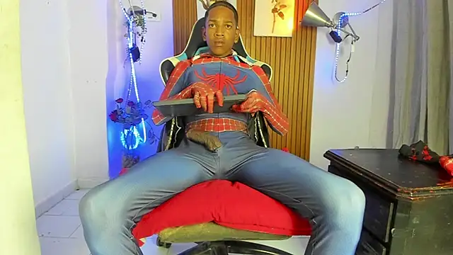 XXX chat uživo modela Afrowayuu