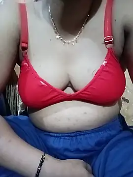 Shila_bby Chat XXX in diretta