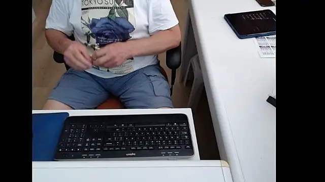 dutchpornkingn Live XXX chat