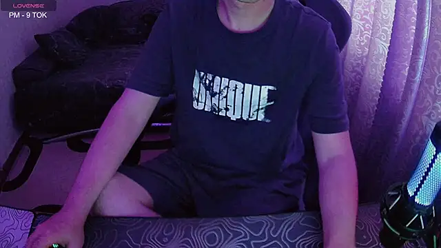 xXxHARDPORNxXx Adlı Modelin Canlı XXX Sohbeti