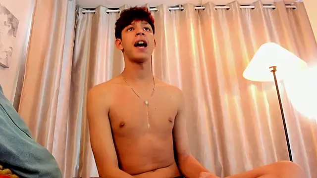 Ethan_qop webcam show