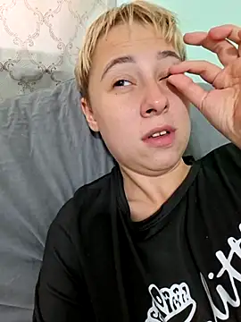 Gussie_Bridien Webbikameraesitys
